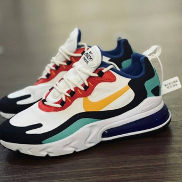 Nike Air Max 270 React GS Size
US/5Y Running Shoes... - Picture 2 of 6